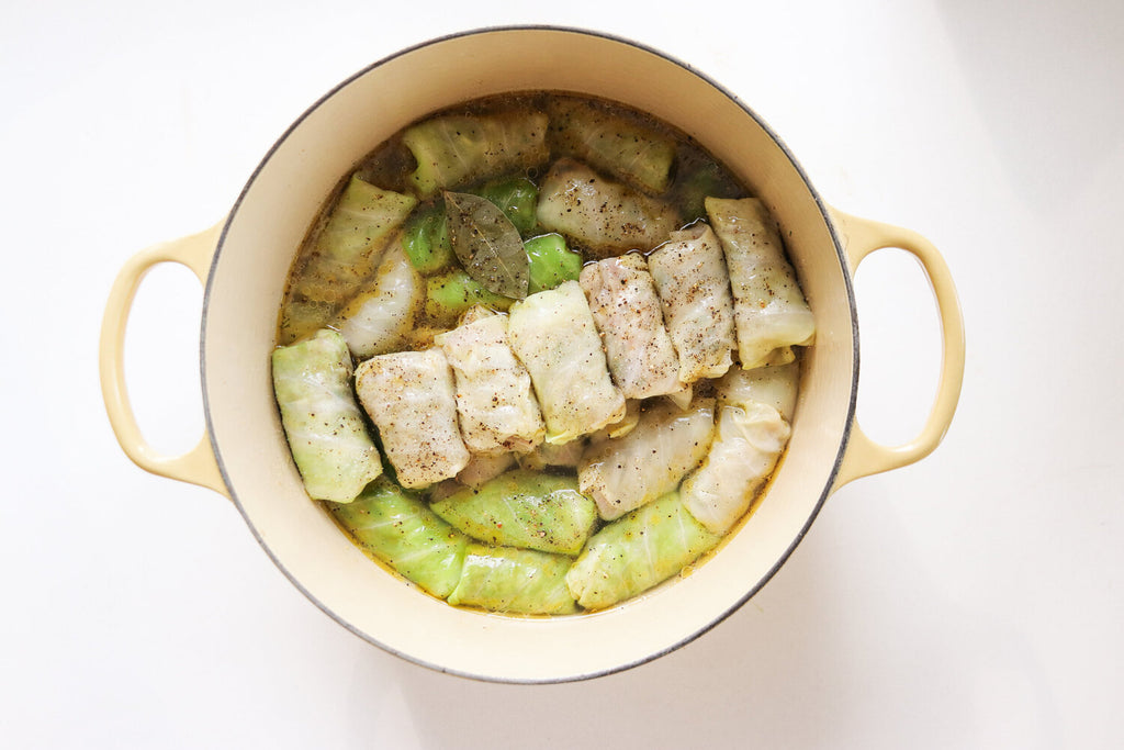 Lahanodolmathes with Avgolemono Sauce (Greek Stuffed Cabbage Leaves) – Fancy Peasant